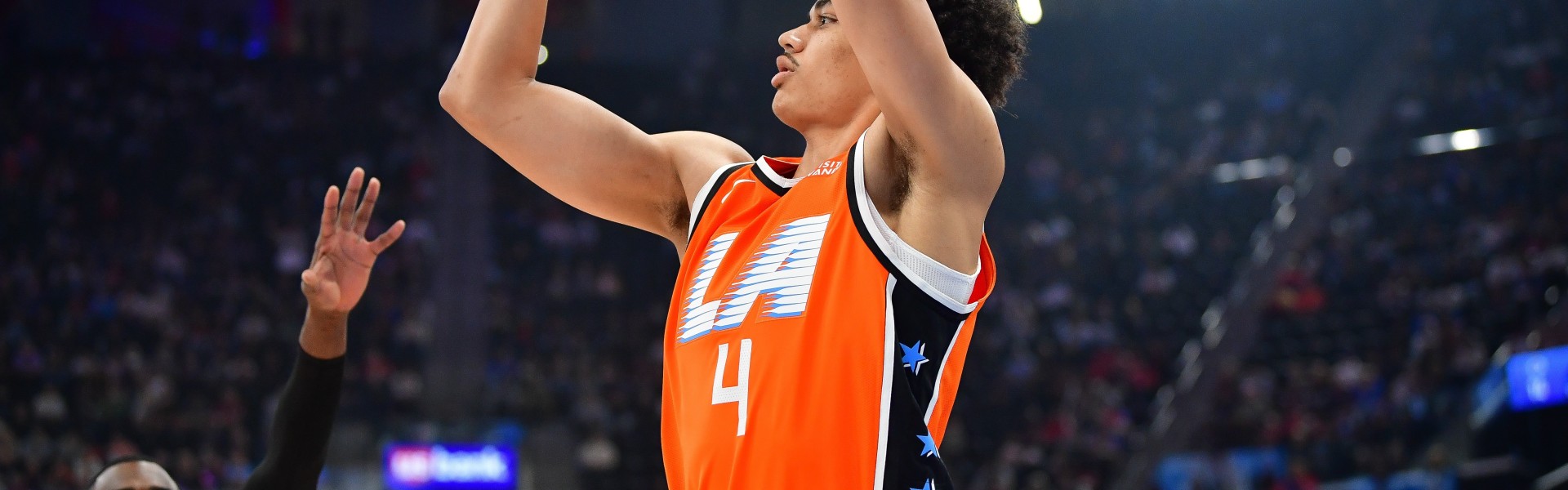 船记：乔丹·米勒和桑德斯为赢球出大力 他们取得了惊人的进步